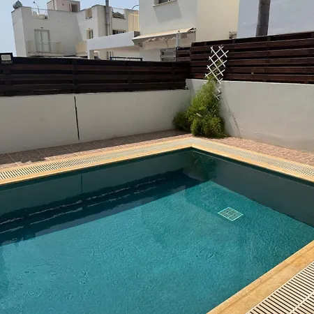 3bedroom With Private Pool * פאראלימני