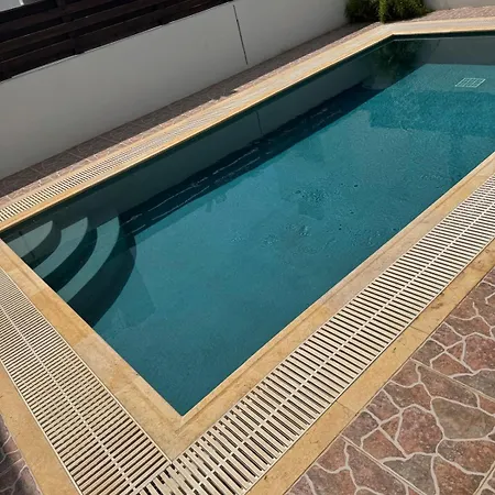 3bedroom With Private Pool * פאראלימני