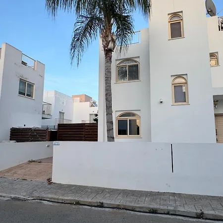 3bedroom With Private Pool * פאראלימני